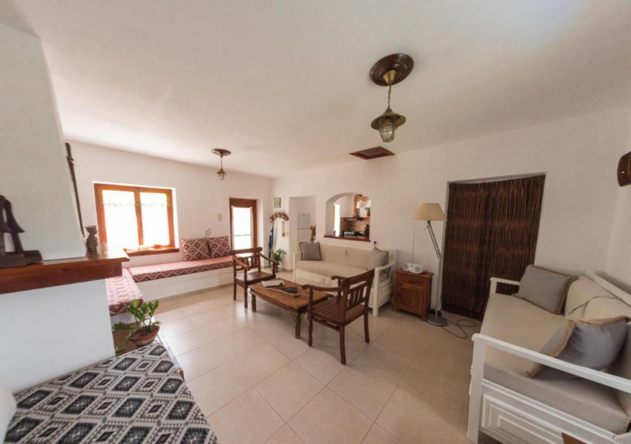 Santa Cruz Country Cottage Kallithea  외부 사진